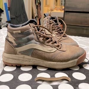 Vans hiking boot